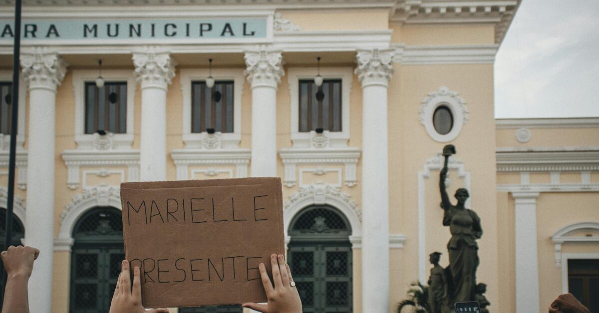 Lições Valiosas do Livro Como Fazer Amigos e Influenciar Pessoas